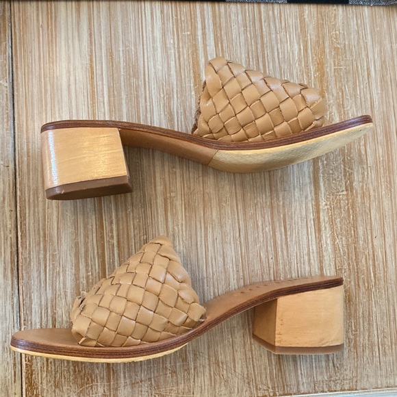 Liberte size 6 sandal - Picture 8 of 15